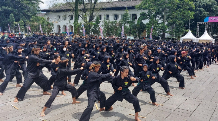 Jabar Siapkan Kampung dan Kurikulum Pencak Silat