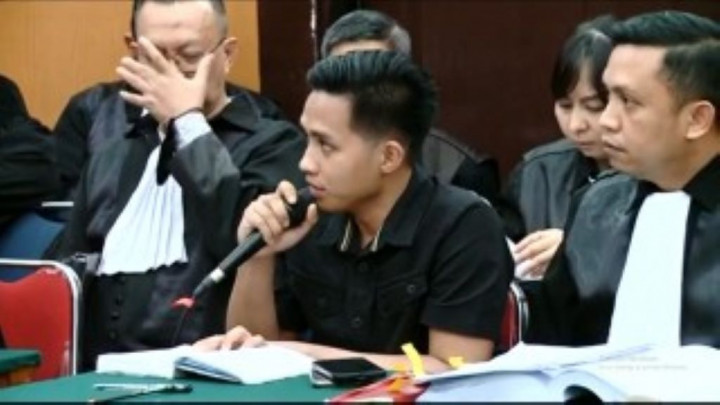 Putri Candrawathi Ajak Bharada E Keliling Sebelum Bertemu Perempuan Menangis