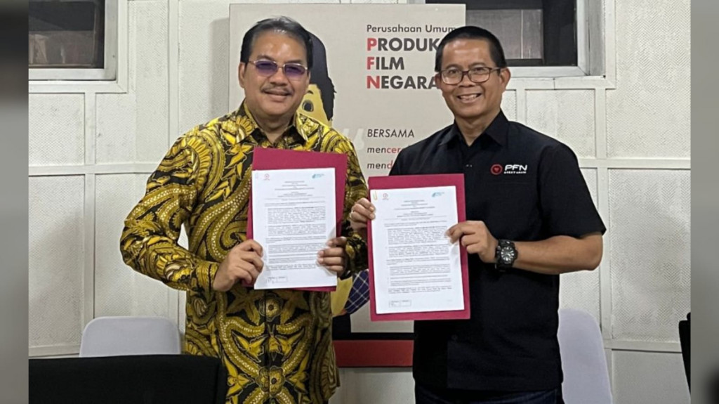 Denny JA bersama Direktur Utama Produksi Film Negara (PFN), Dwi Heriyanto (Dok. Studio Denny JA)