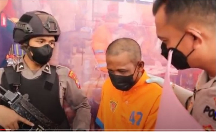 Tega, Ayah di Lumajang Lumuri Anaknya dengan Tinja Lalu Disiram Air Panas