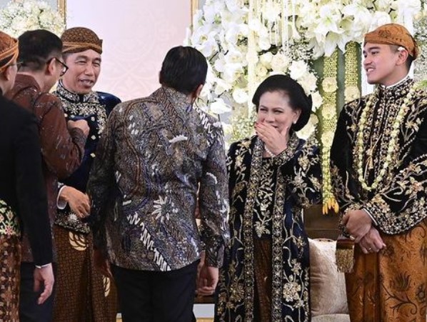 Girangnya Iriana Jokowi Bertemu Sosok Ini di Pernikahan Kaesang-Erina