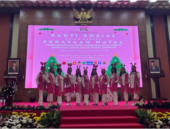 Menyambut Natal, PIA DPR Berbagi Bersama 150 Anak Penghuni Panti Asuhan di Jakarta