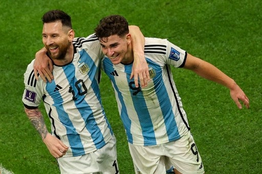 Julian Alvarez Bikin Argentina Makin Menakutkan