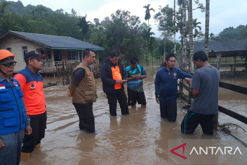 Permukiman Warga Sebadai Hulu Natuna Terendam Banjir