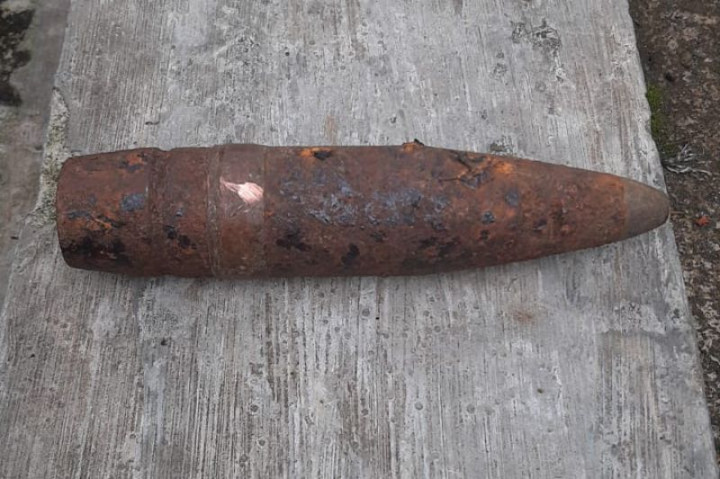 Petani di Tasikmalaya Temukan Mortir dalam Kantong Plastik