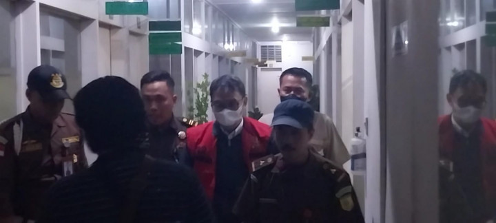 Mantan Kadis PUPR Kota Cirebon Ditetapkan Tersangka Korupsi Alat Berat