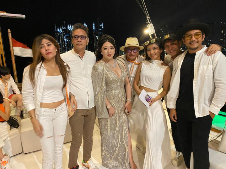 Sandy Canester Senang Wadah untuk Penyanyi Baru Semakin Banyak