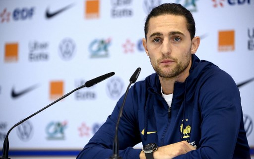 Rabiot Lebih Tertarik Pindah ke Barcelona ketimbang Klub Inggris