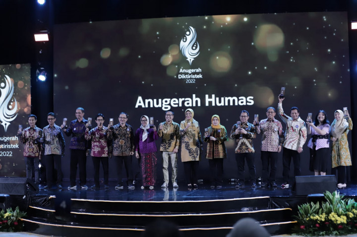 LLDikti Wilayah III Borong 8 Penghargaan di Anugerah Diktiristek 2022