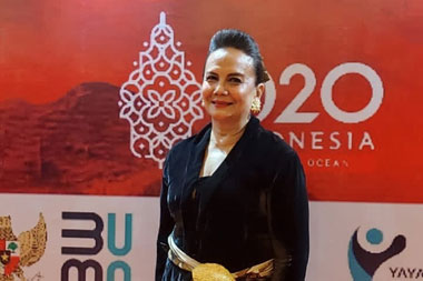 Aktris Senior Indonesia Christine Hakim Main di Serial Hollywood The Last of Us