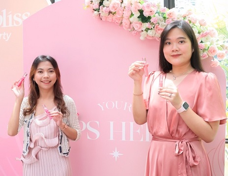 Tia Maulidiya dan Fivyola Hendra. (Foto: Dok. Istimewa)