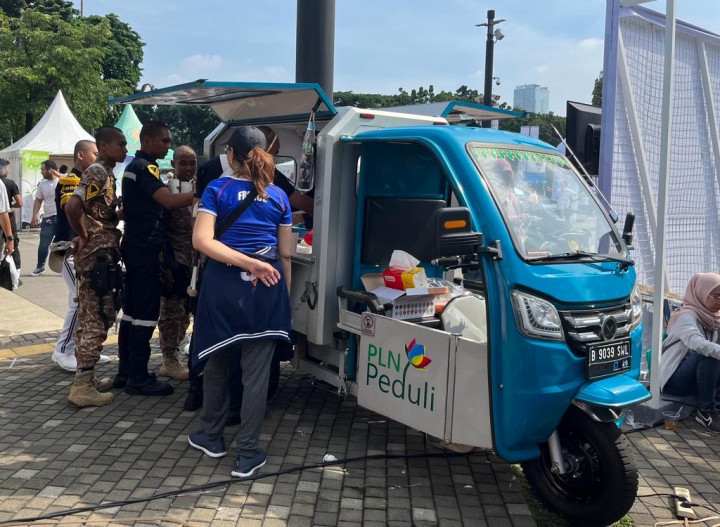 Gerobak Motor Listrik Bantu UMKM Pangkas Beban Energi