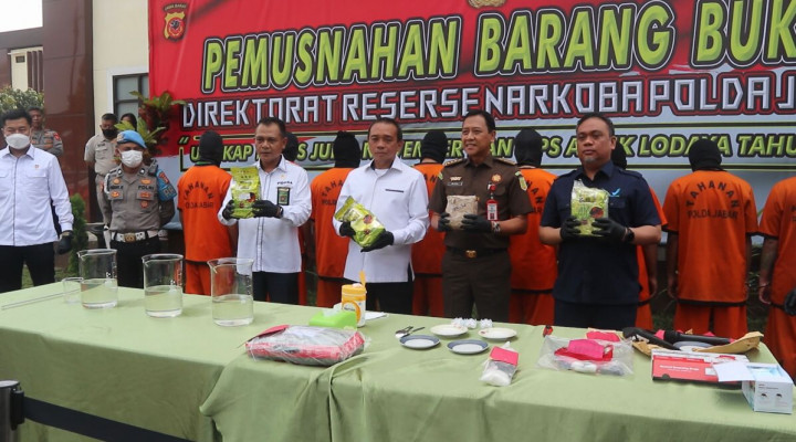 Polda Jabar Musnahkan Berbagai Jenis Narkoba Hasil Operasi Antik 2022