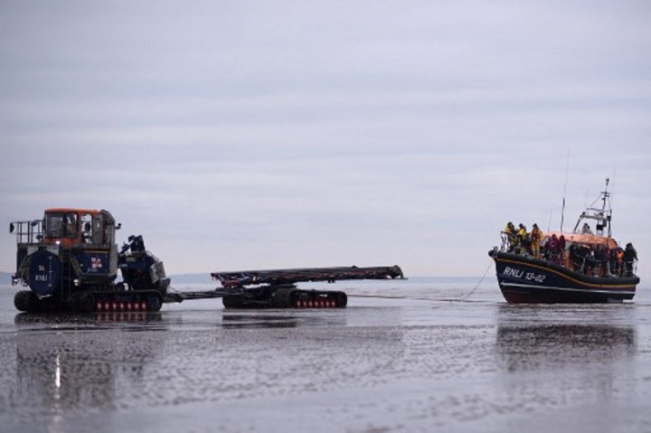 Remaja 19 Tahun Didakwa atas Insiden Kapal Imigran Tenggelam di Selat Inggris