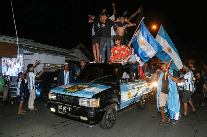 Momen Pendukung di Ternate Rayakan Keberhasilan Argentina Rengkuh Gelar Juara Piala Dunia