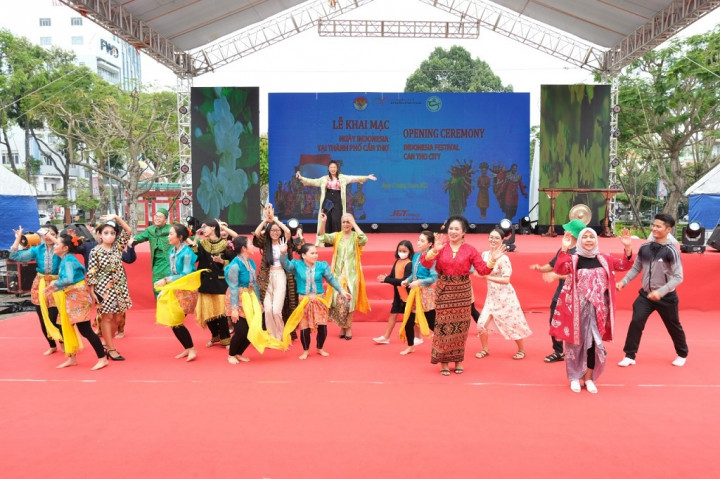 Nuansa Indonesia Warnai Festival Indonesia Can Tho City 2022