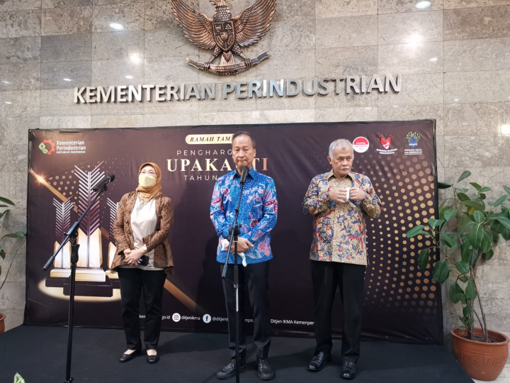 Menperin Pecut Pengembangan IKM Lewat Penghargaan Upakarti