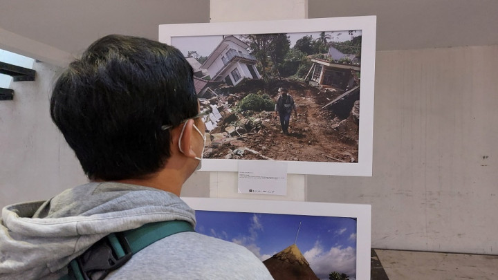 Hari Jadi ke-22, Pewarta Foto Bandung Pemerkan Potret Edukasi Mitigasi Kebencanaan