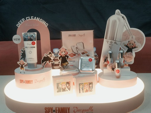 (Rangkaian produk kolaborasi Jacquelle dan SPY x FAMILY. Foto: Dok. Yuni)