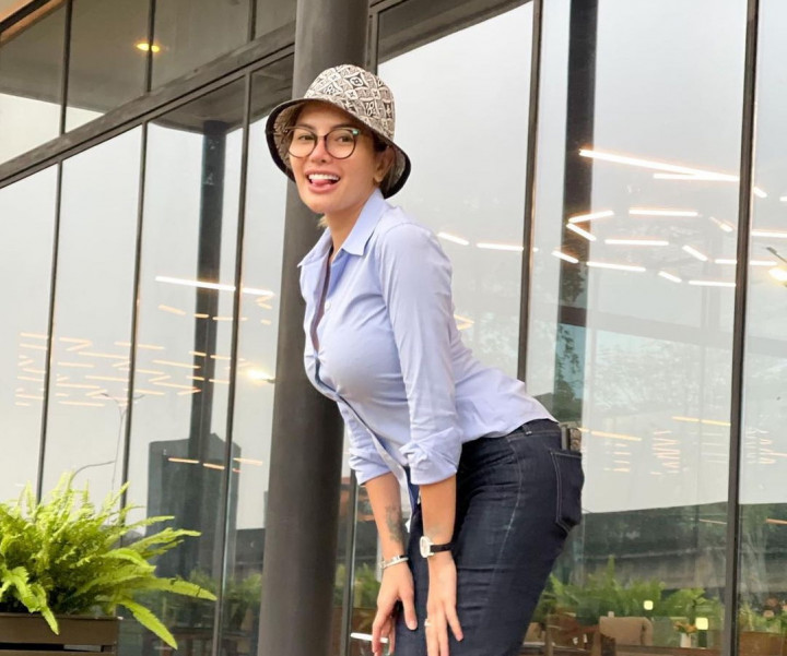 Sumpah Serapah Nikita Mirzani di Pengadilan: Mudah-mudahan Dito Mahendra Dicabut Nyawanya!