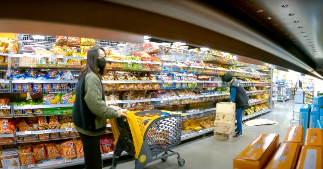 5 Fakta Menarik Beda Belanja di Budaya Indonesia dan Korea