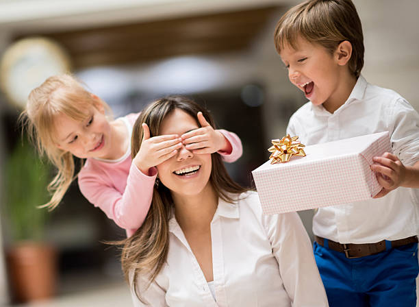 6 Rekomendasi Kado untuk Peringati Hari Ibu