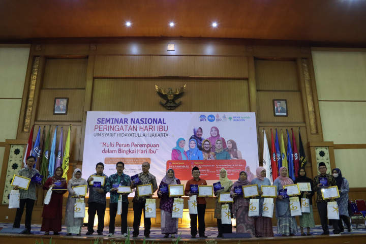 Perempuan Inspiratif! Tri Rismaharini Raih UIN Award 2022