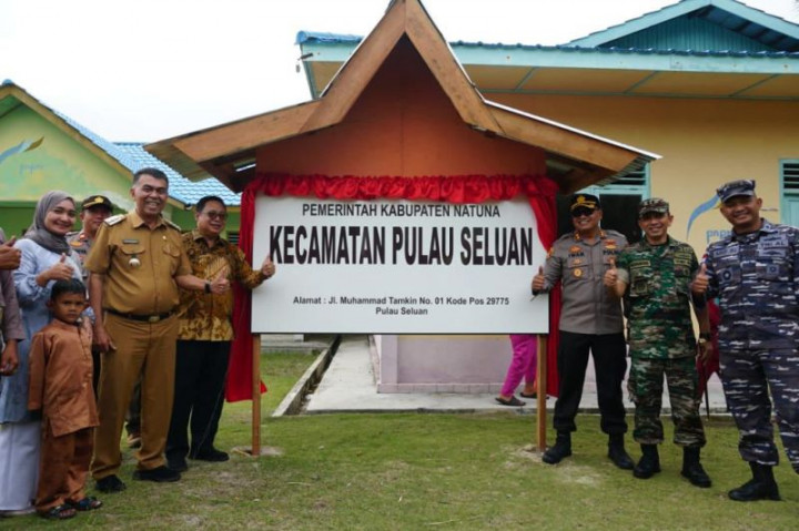 Pulau Seluan Resmi jadi Kecamatan Bari di Natuna Riau