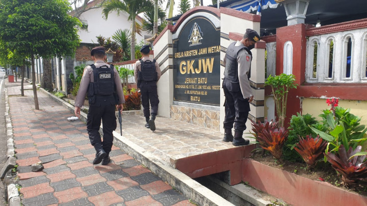 Polisi Mulai Sterilkan Gereja di Kota Batu