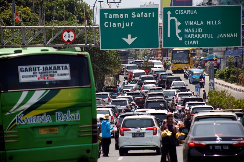 Libur Nataru, Arus Lalu Lintas di Puncak Ramai Lancar