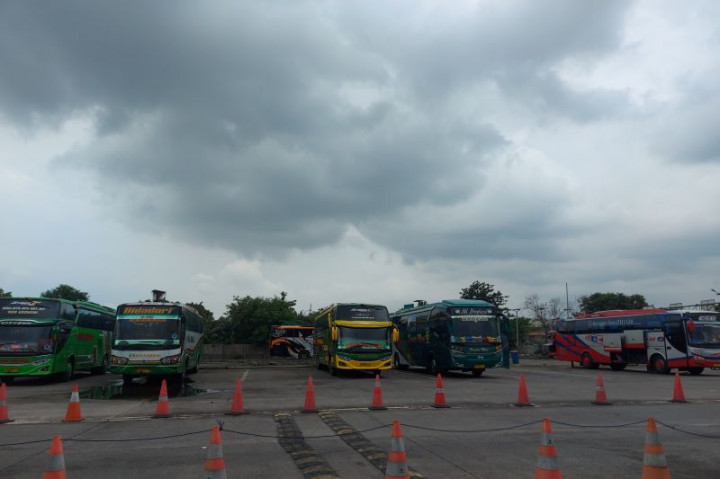 60 Bus di Terminal Pulogebang Tidak Laik Jalan