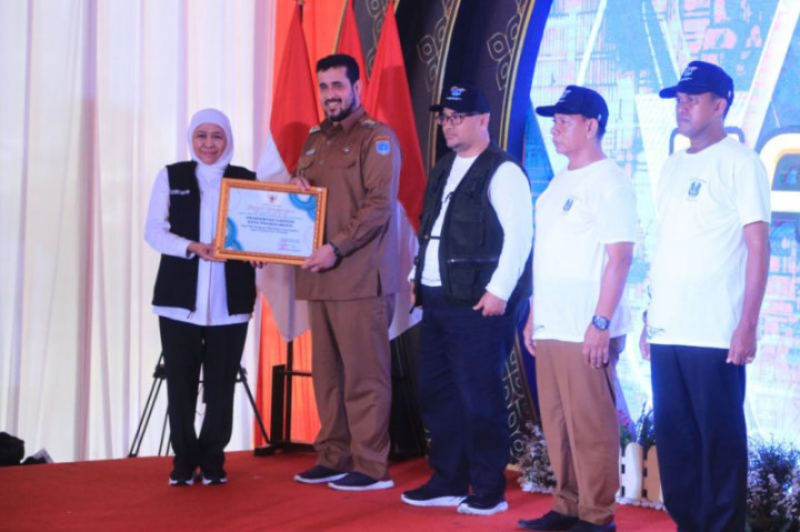 Khofifah Minta Kepala Daerah Bangun Konektivitas dengan Pasar Ekspor