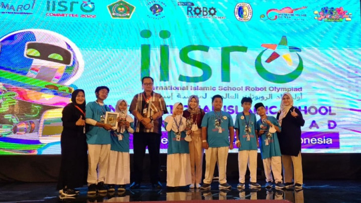 Top! Siswa MI Pembangunan UIN Jakarta Borong Medali di IISRO 2022
