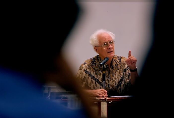 Romo Magnis Sebut Bharada E Tembak Brigadir J karena Faktor Relasi Kuasa, Apa Itu?