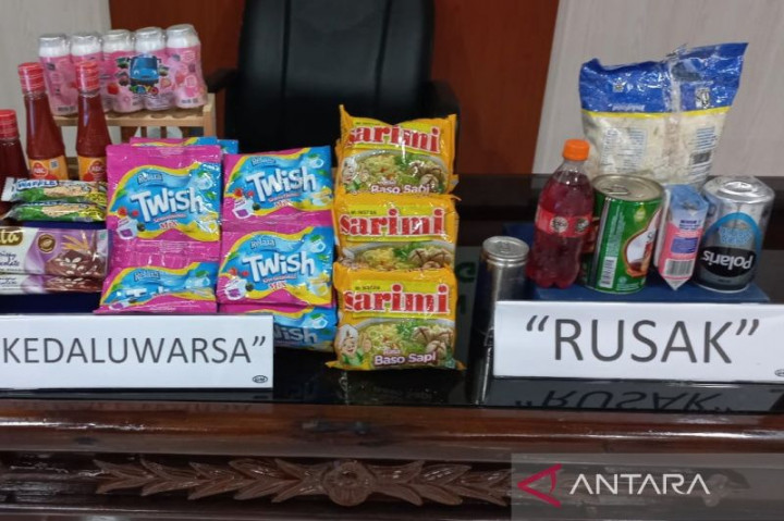 Ratusan Produk di Pangkalpinang Ditemukan Rusak dan Kedaluwarsa