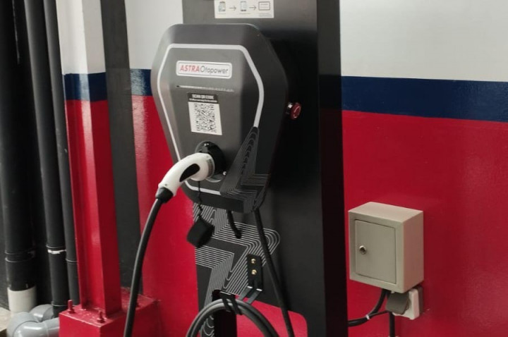 Mau Bikin SPKLU? Segini Harga Alat Chargernya