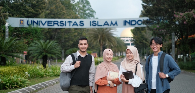 Mantap! UII Pertahankan Akreditasi Unggul dari BAN-PT