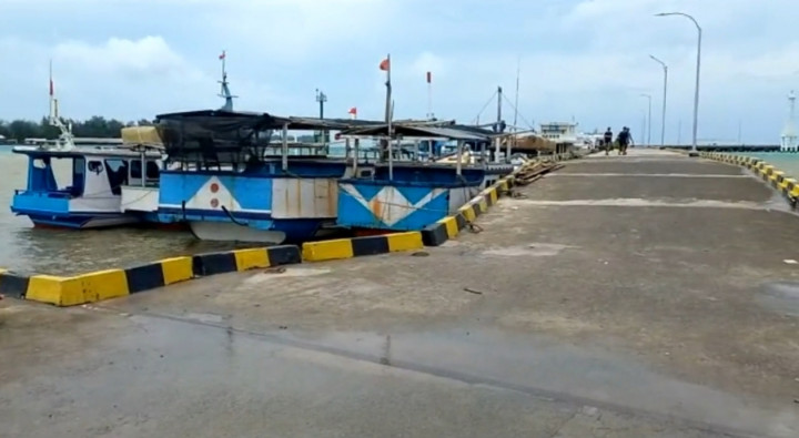 Karimunjawa Langka BBM, Pasokan Terhenti Akibat Cuaca Buruk