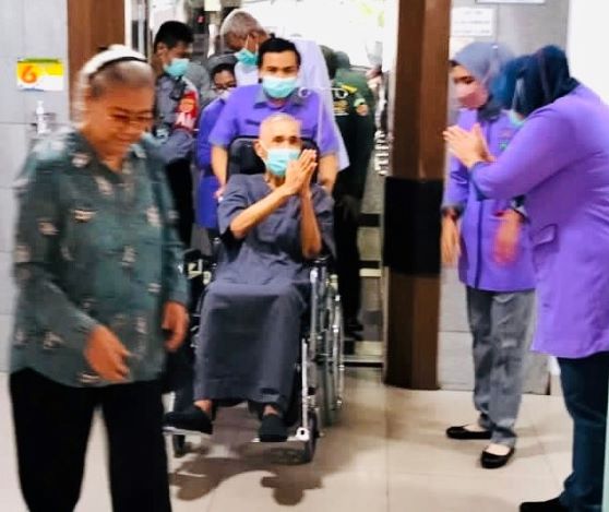 Kondisi Membaik, Try Sutrisno Diperbolehkan Pulang dari RSPAD