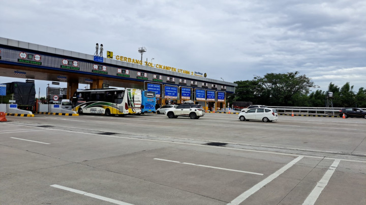 490 Ribu Kendaraan Kembali ke Jabotabek Usai Libur Natal