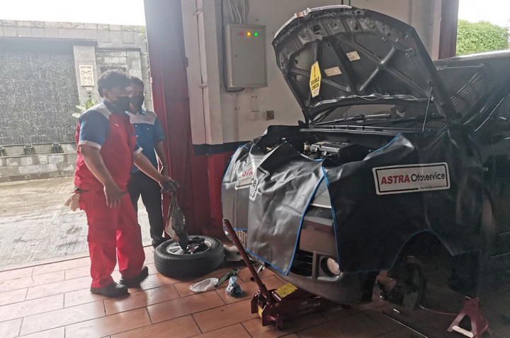 Ternyata Banyak Suku Cadang Mobil Konvensional Bisa Dipakai EV