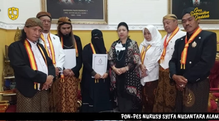 Gus Samsudin Peroleh Gelar Bangsawan dari Keraton Surakarta