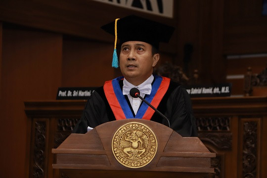 Penelitian Guru Besar FKH Unair: Bahan Herbal Bisa Dipakai Sebagai Obat Kanker pada Hewan