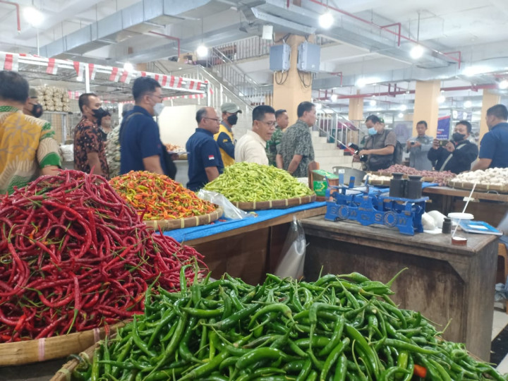 Jelang Tahun Baru, Harga Cabai di Pasar Solo Meroket