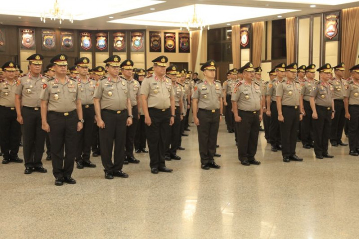 Jelang Akhir Tahun, 42 Personel Polri Naik Pangkat