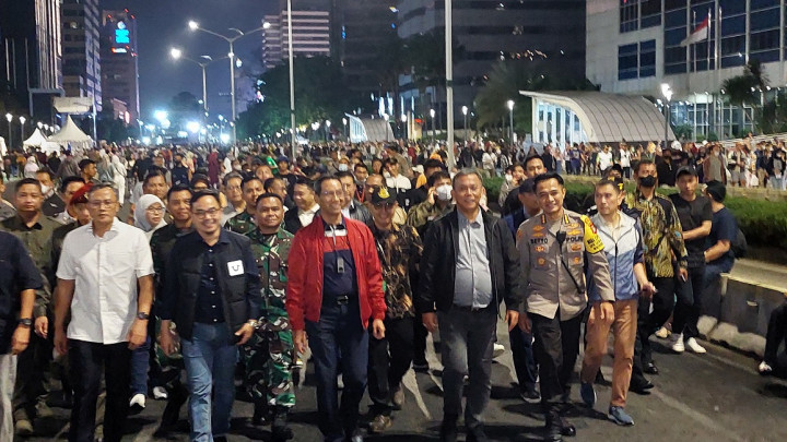 Pj Gubernur DKI Sapa Masyarakat yang Tahun Baruan di MH Thamrin