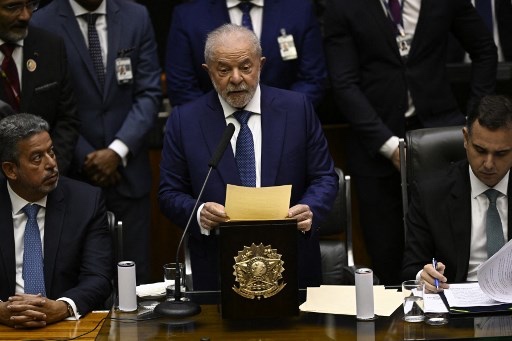 Brasil Punya Presiden Baru, Luiz Inacio Lula da Silva Resmi Dilantik