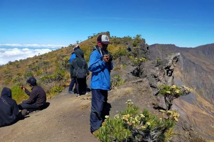 Pendakian Gunung Tambora di Pulau Sumbawa Ditutup