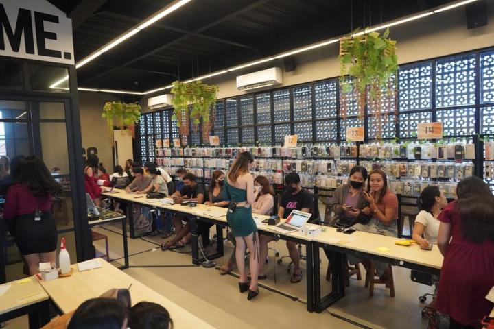 Strategi Gerai Ponsel Menarik Perhatian Konsumen