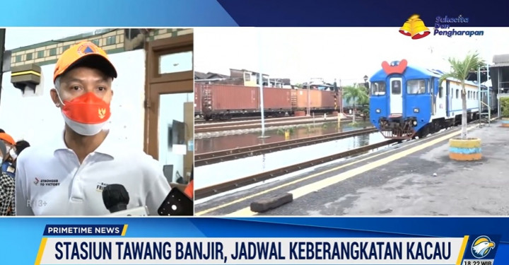 Ganjar Berang Penumpang Kereta Terlantar di Stasiun Tawang